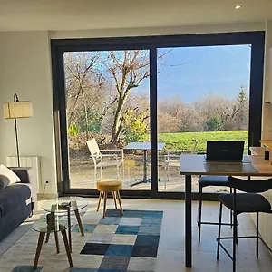 https://le-cosy-joliment-amnag-vue-magnifique.hotels-rhonealpes.com