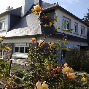 Séjour chez l'habitant Chaleureuse Maison Bretonne, Pleubian